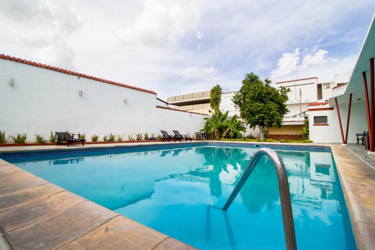 Colon Hotel 3*
